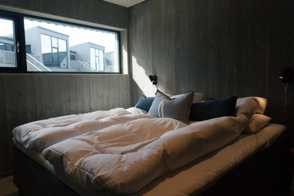 Seafront Apartment 亨宁斯韦尔 外观 照片